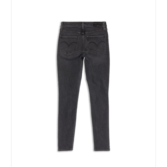 Levi’s - Picture 3 of 3